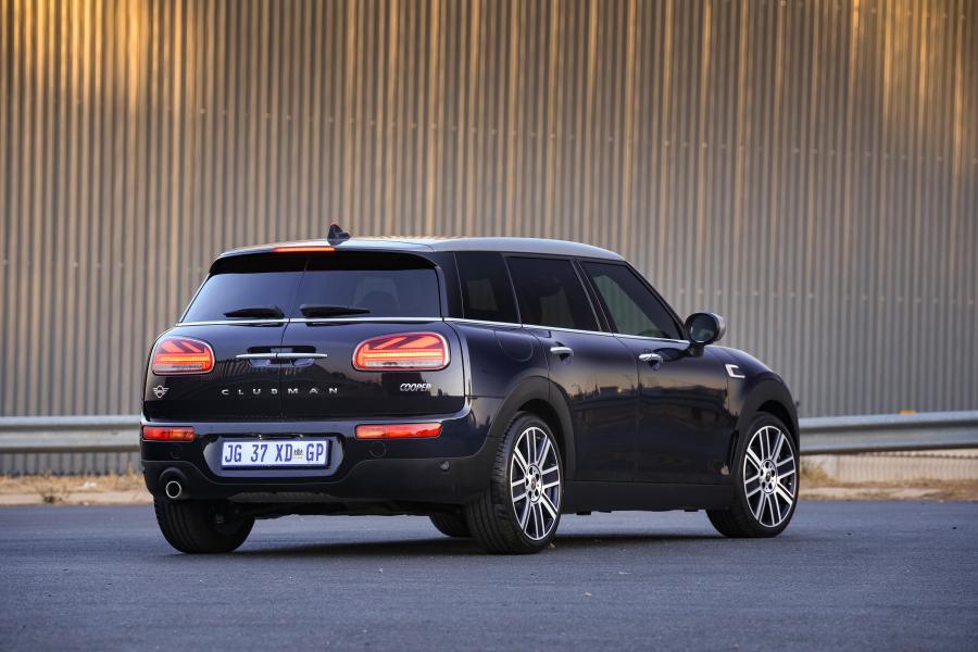  Mini Cooper Clubman (F54) 2019 года  (ZA) (фото 11 из 24)